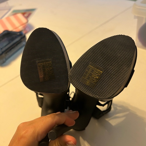 Pleaser Heels - Picture 3 of 3